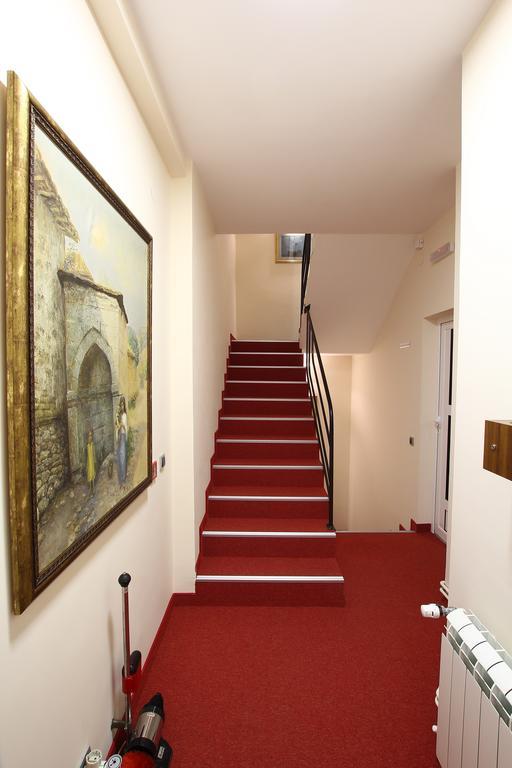 Villa Galeb Šabac エクステリア 写真